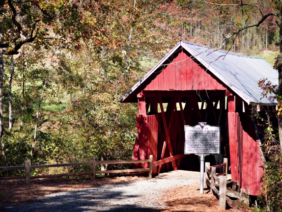 Campbell-s-Covered-Bridge-4--01ca3e545056a36_01ca42b0-5056-a36f-23686a343157a111.avif