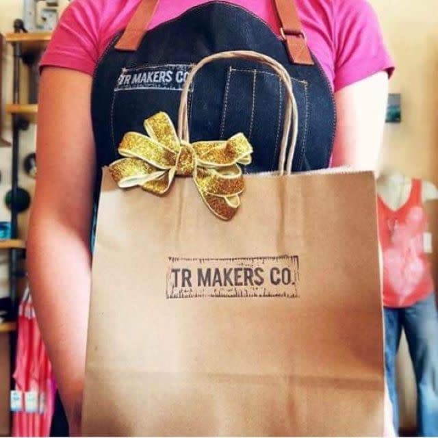 Shop-bag_1642B1B7-EA11-4A84-8AC966945D46DF2E_9bbd1787-3194-402f-b8abc5e15bf8fd07.jpg