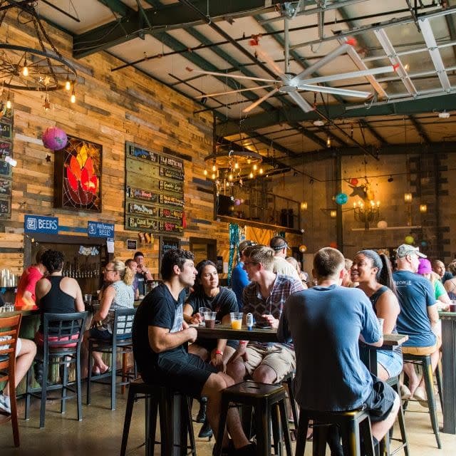VisitGVLSC_AnnyTaproom2_80B93271-C4CA-41BD-94DFE3FDA177B702_9eeccdc1-37c4-4df7-9bccdc66a0b7f849.jpg