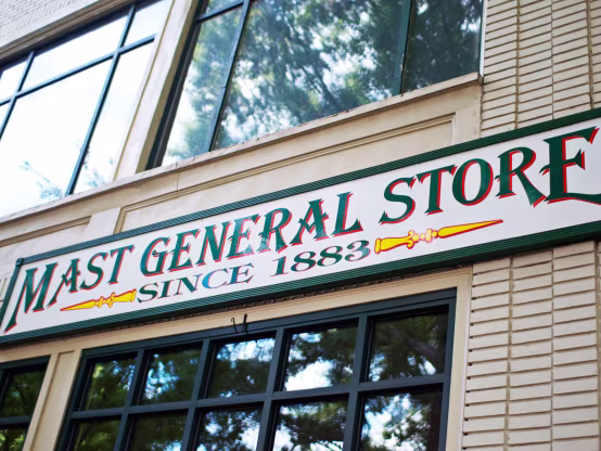 Mast-General-Store-38--fd6765a25056a36_fd676b86-5056-a36f-235366aaece705a3.avif