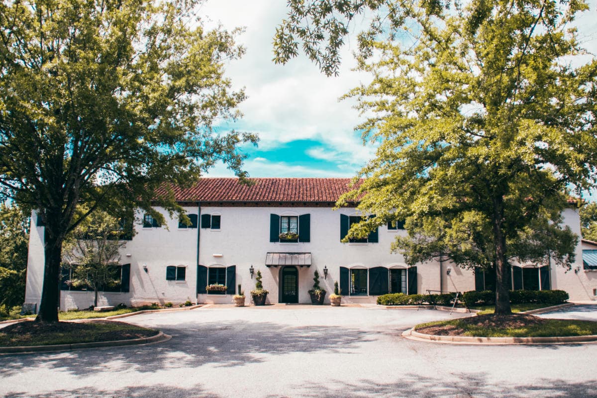 hotel-domestique-1_8A318395-5056-A36F-236EB7A00D6B3F07-8a3160915056a36_8a319610-5056-a36f-2342f1e73ef620a4.jpg